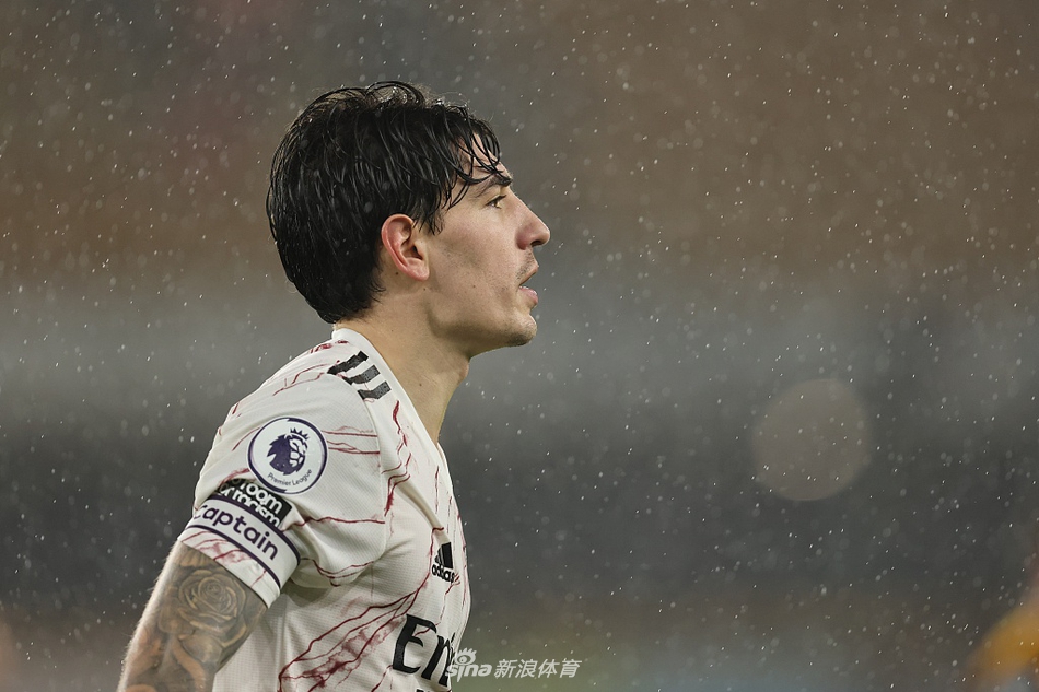 برشلونةضدإنترمياميمواجهةأسطوريةبينعمالقةكرةالقدم