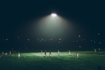 من هو أفضل لاعب كرة قدم في العالم حاليا؟